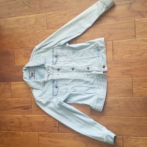 Eddie Bauer Women's Light Wash Jean Jacket Size M